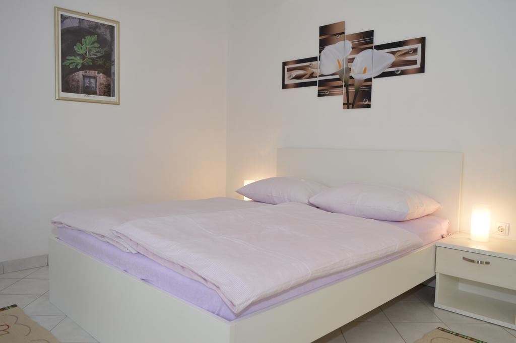 Permarinus Apartments Podstrana Habitación foto