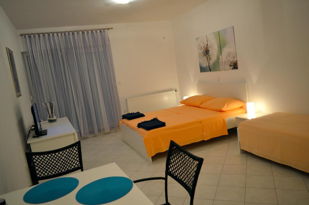 Permarinus Apartments Podstrana Habitación foto